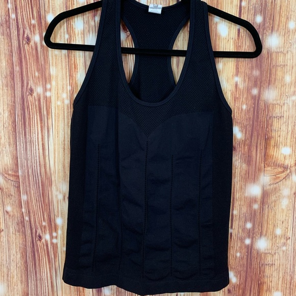 Fabletics Racerback Athletic Mesh Blk  Size Medium - Picture 8 of 13
